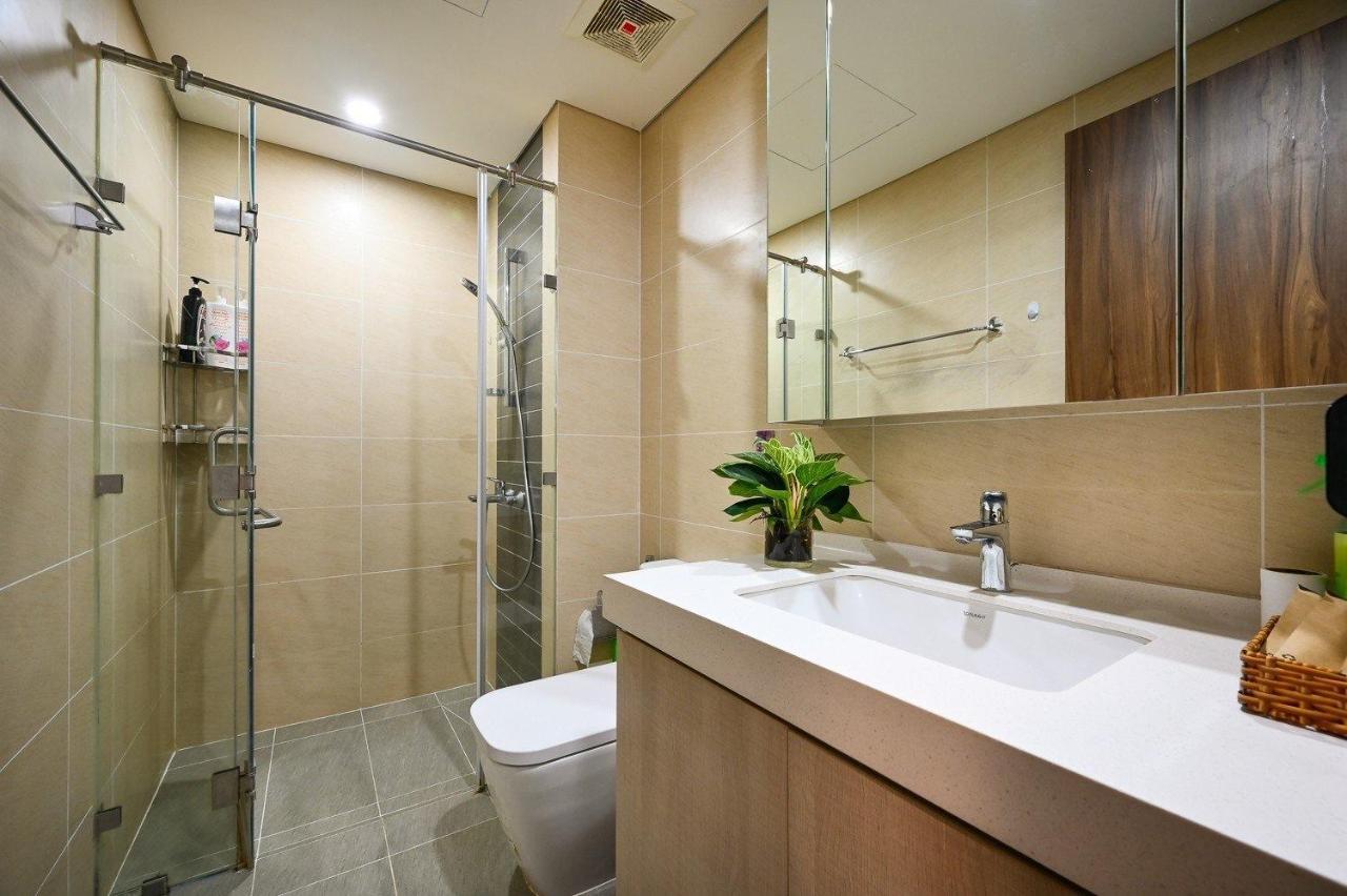 Qhome Dlux 2Pn Thành Pho Ho Chí Minh Esterno foto